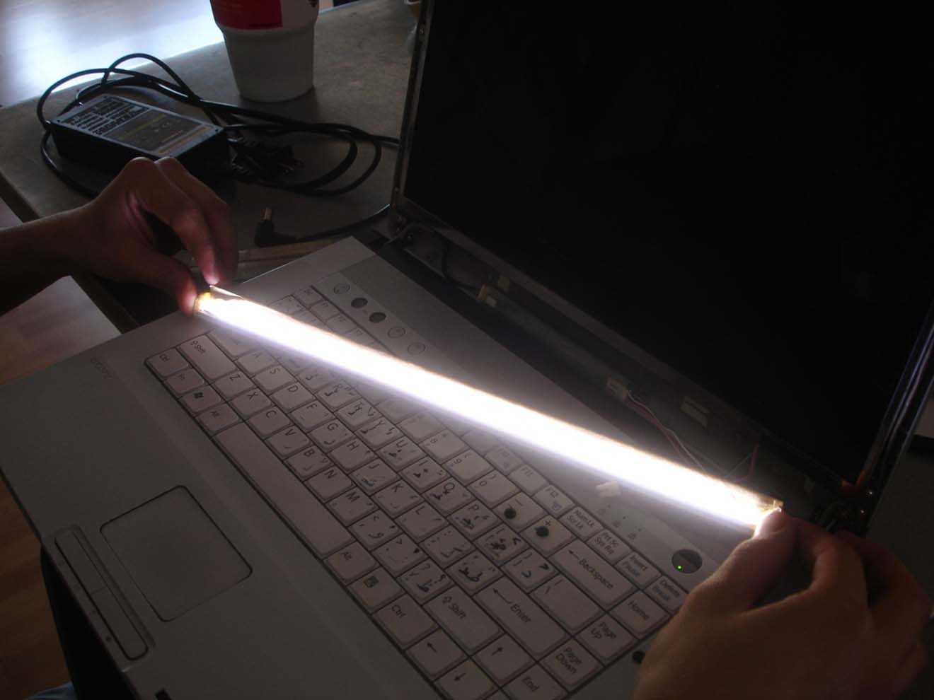 Замена и ремонт подсветки экрана ноутбука в Северске