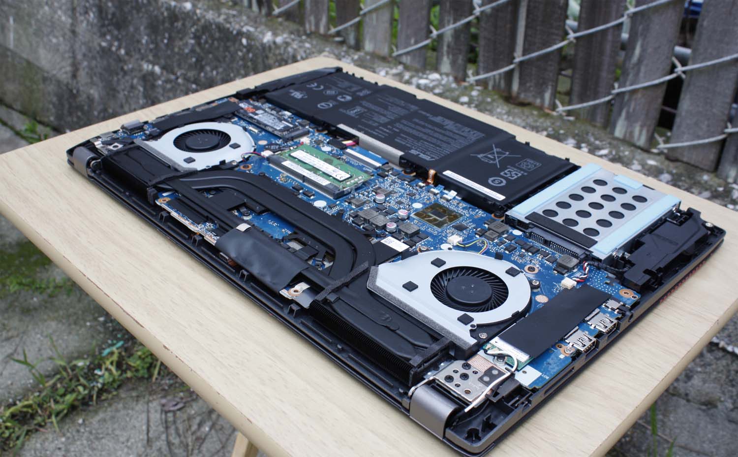 Замена или ремонт видеочипа ноутбука Compaq в Северске
